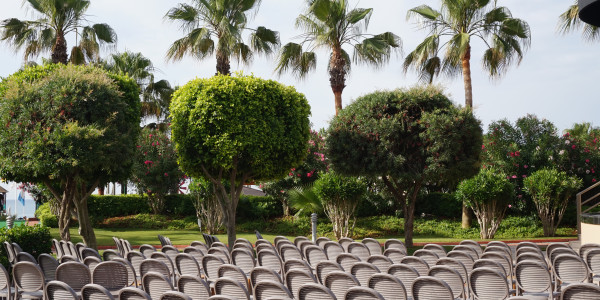 Alquiler de Espacios para Fiestas, Eventos y Celebraciones Sociales en Terres de l'Ebre · Fiesta de Graduación